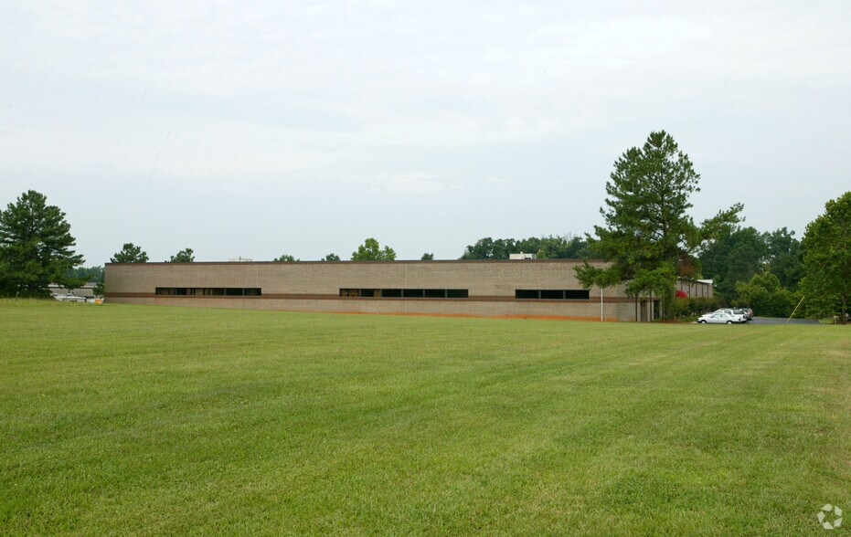 1403 S Third St, Mebane, NC à louer - Photo de l’immeuble – Image 2 sur 9