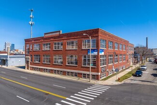 Plus de détails pour 120 E Mineral St, Milwaukee, WI - Bureau à vendre