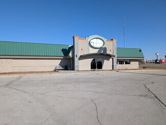 Plus de détails pour 1505 W 19th St S, Newton, IA - Local commercial à louer
