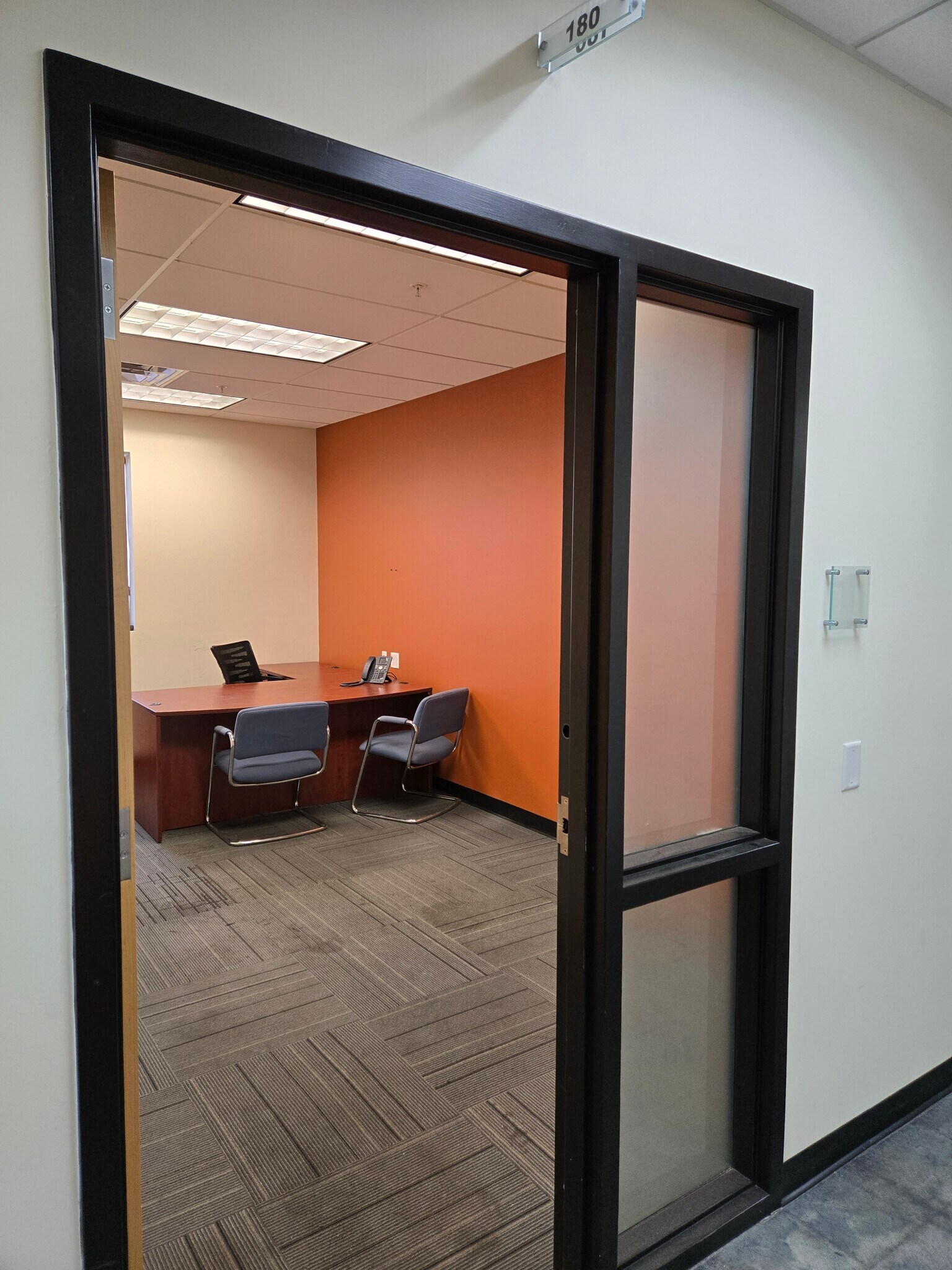 7220 N Lindbergh Blvd, Hazelwood, MO à louer Photo intérieure– Image 1 sur 2