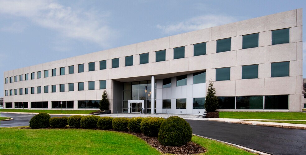 150 College Rd W, Princeton, NJ à louer - Photo de l’immeuble – Image 2 sur 2