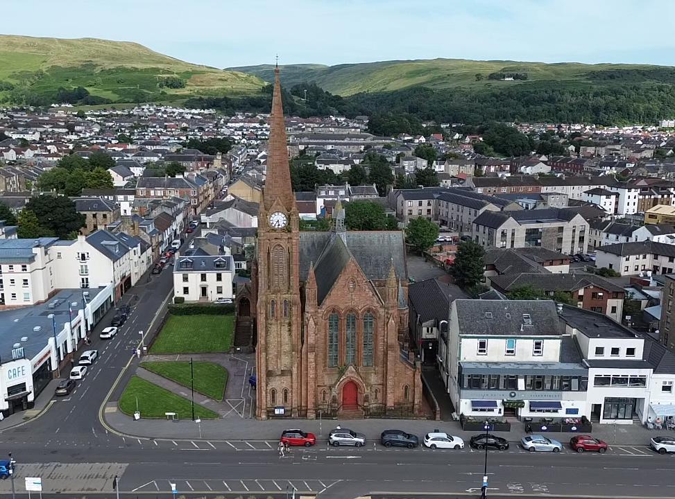 86 Gallowgate St, Largs à louer Photo de l’immeuble– Image 1 sur 2
