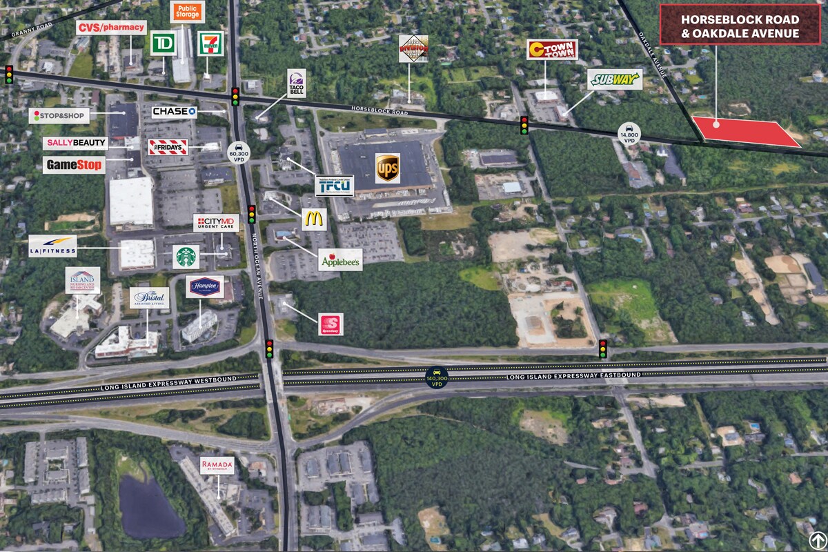 Horseblock Rd, Farmingville, NY à louer Photo de l’immeuble– Image 1 sur 2