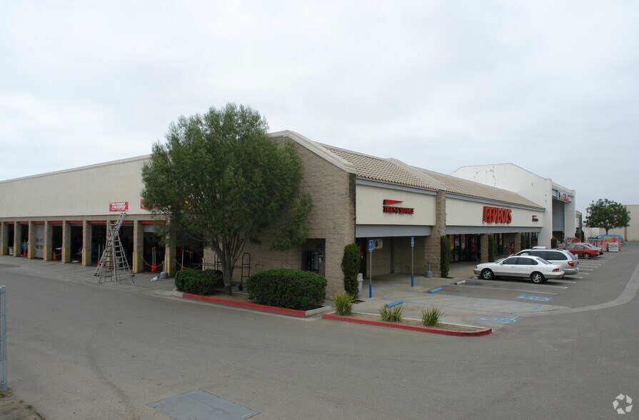 1711-1723 S Broadway Dr, Santa Maria, CA à louer - Photo de l’immeuble – Image 3 sur 9