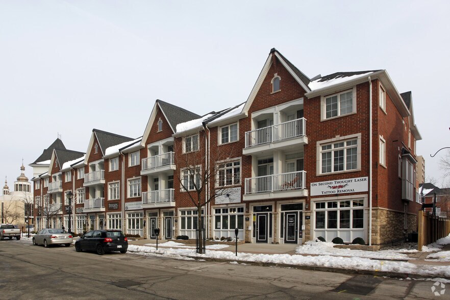 389-405 Pearl St, Burlington, ON à louer - Photo de l’immeuble – Image 2 sur 2