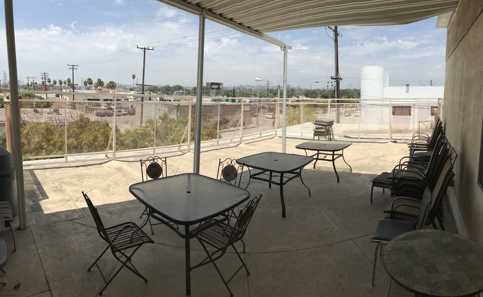 110 S Garfield Ave, Montebello, CA à louer - Photo de l’immeuble – Image 3 sur 55