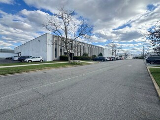 Plus de détails pour 135 W Commercial Ave, Moonachie, NJ - Industriel/Logistique à louer