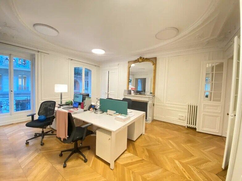 Bureau dans Paris à louer - Photo de l’immeuble – Image 2 sur 7