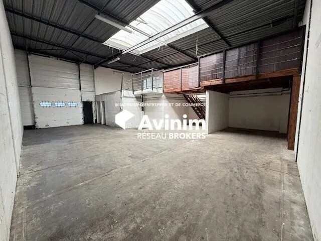 Industriel/Logistique dans Saint-Leu-la-Forêt à louer - Photo intérieure – Image 1 sur 2