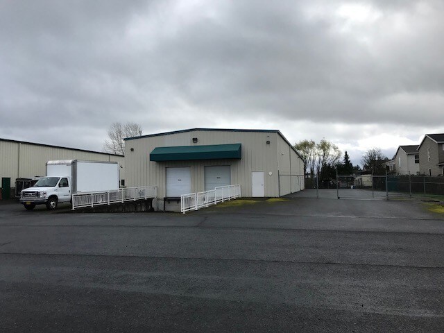 3030 SE 59th Ct, Hillsboro, OR à louer - Photo de l’immeuble – Image 3 sur 11