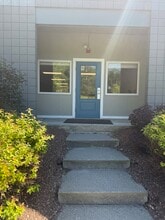30 Airport Rd, West Lebanon, NH à louer Photo intérieure– Image 2 sur 12