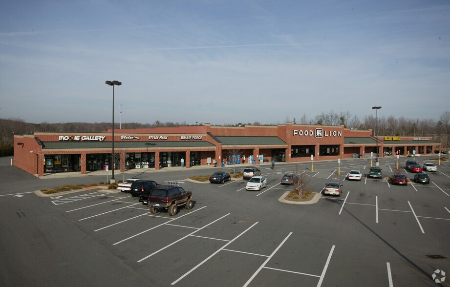 1410-1450 River Ridge Dr, Clemmons, NC à louer - Photo de l’immeuble – Image 3 sur 15