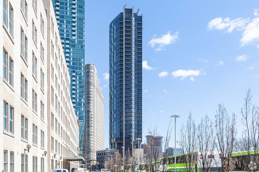 1 The Esplanade, Toronto, ON à louer - Photo de l’immeuble – Image 2 sur 4