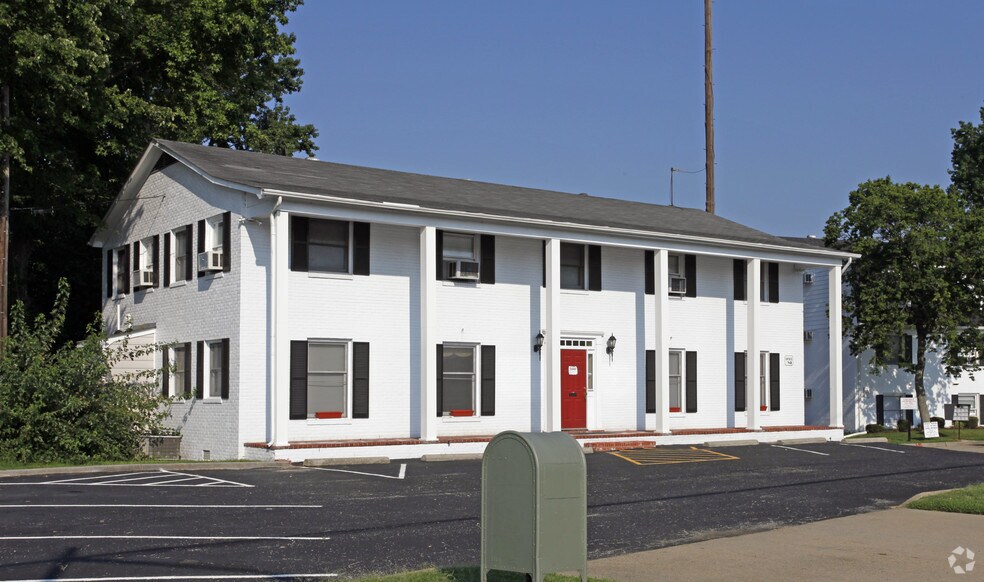 13441 Warwick Blvd, Newport News, VA à louer - Photo de l’immeuble – Image 2 sur 14