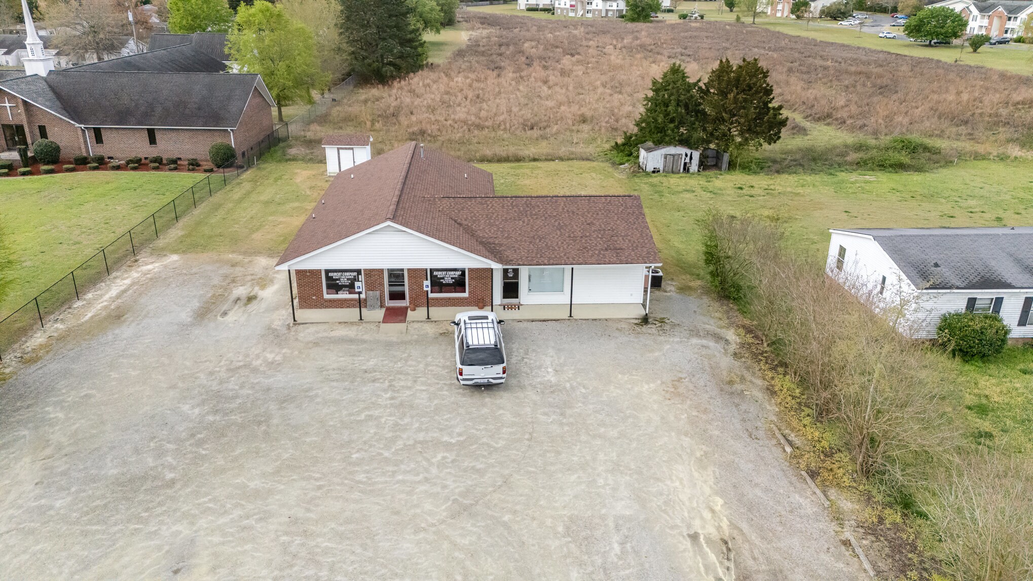 698 E New Hope Rd, Goldsboro, NC à vendre Photo principale– Image 1 sur 20