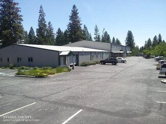 Plus de détails pour 13185-13199 Nevada City Ave, Grass Valley, CA - Industriel/Logistique à louer