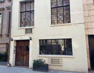 Plus de détails pour 32 E 68th St, New York, NY - Local commercial à louer