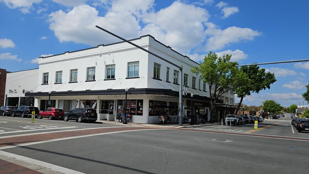 122 E Main St, Lakeland, FL à louer - Photo de l’immeuble – Image 1 sur 8