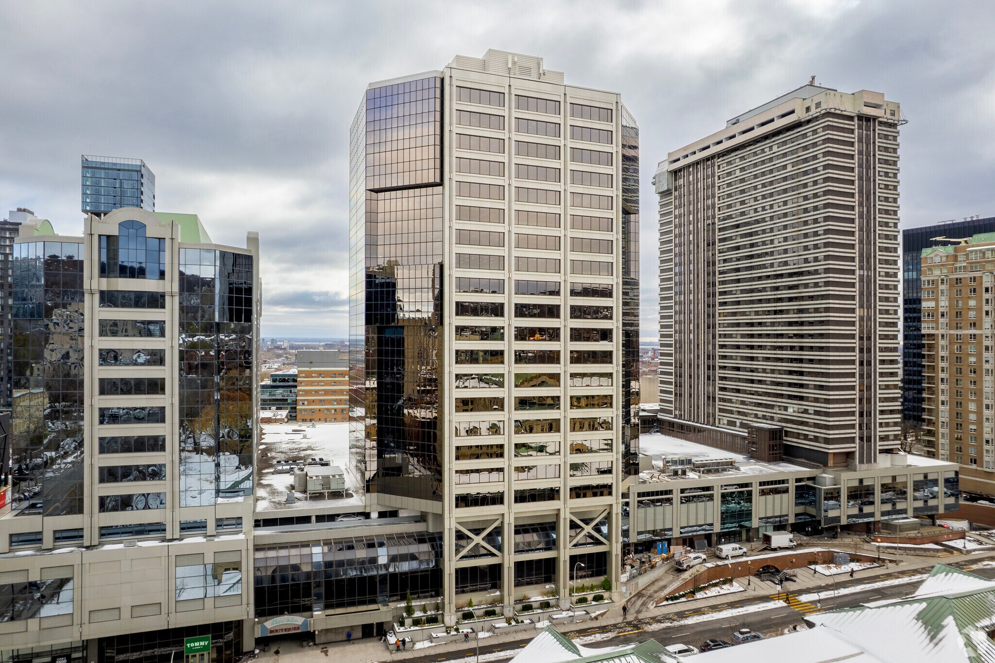 3500 Boul de Maisonneuve O, Westmount, QC à louer Photo principale– Image 1 sur 13