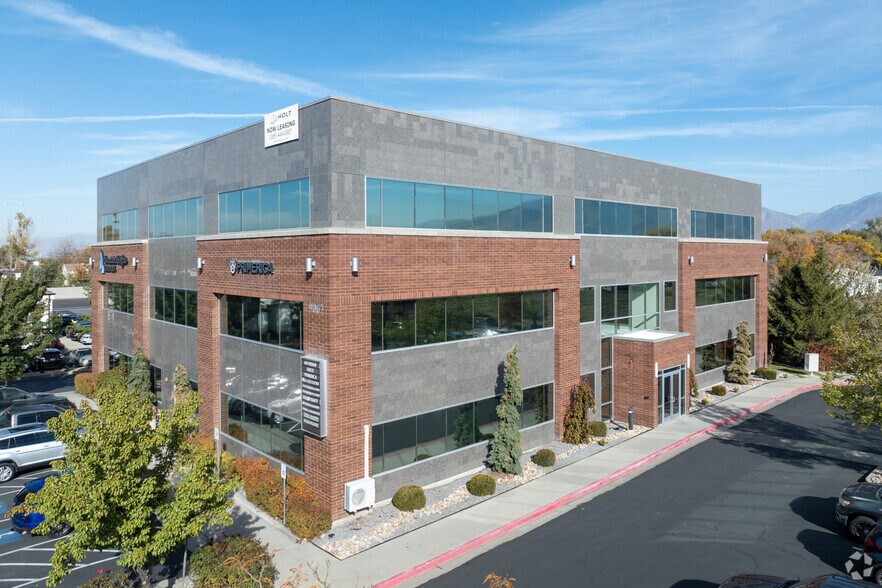 9067 S 1300 W, West Jordan, UT à louer - Photo principale – Image 1 sur 9