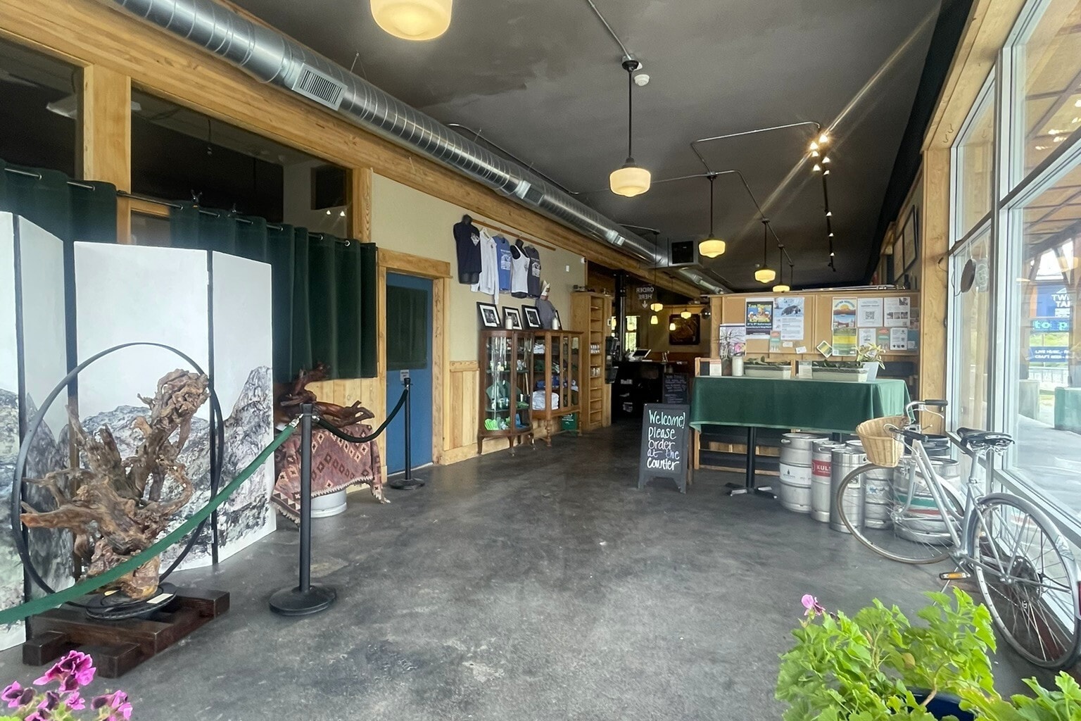 201 N Methow Valley Hwy, Twisp, WA à vendre Photo intérieure– Image 1 sur 1