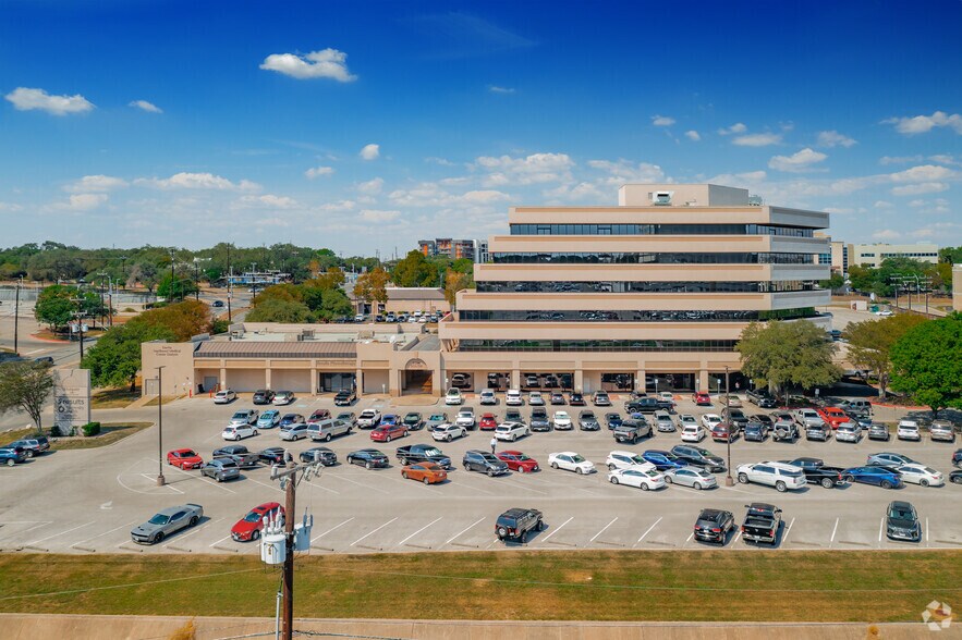 5282 Medical Dr, San Antonio, TX à louer - Photo de l’immeuble – Image 3 sur 18