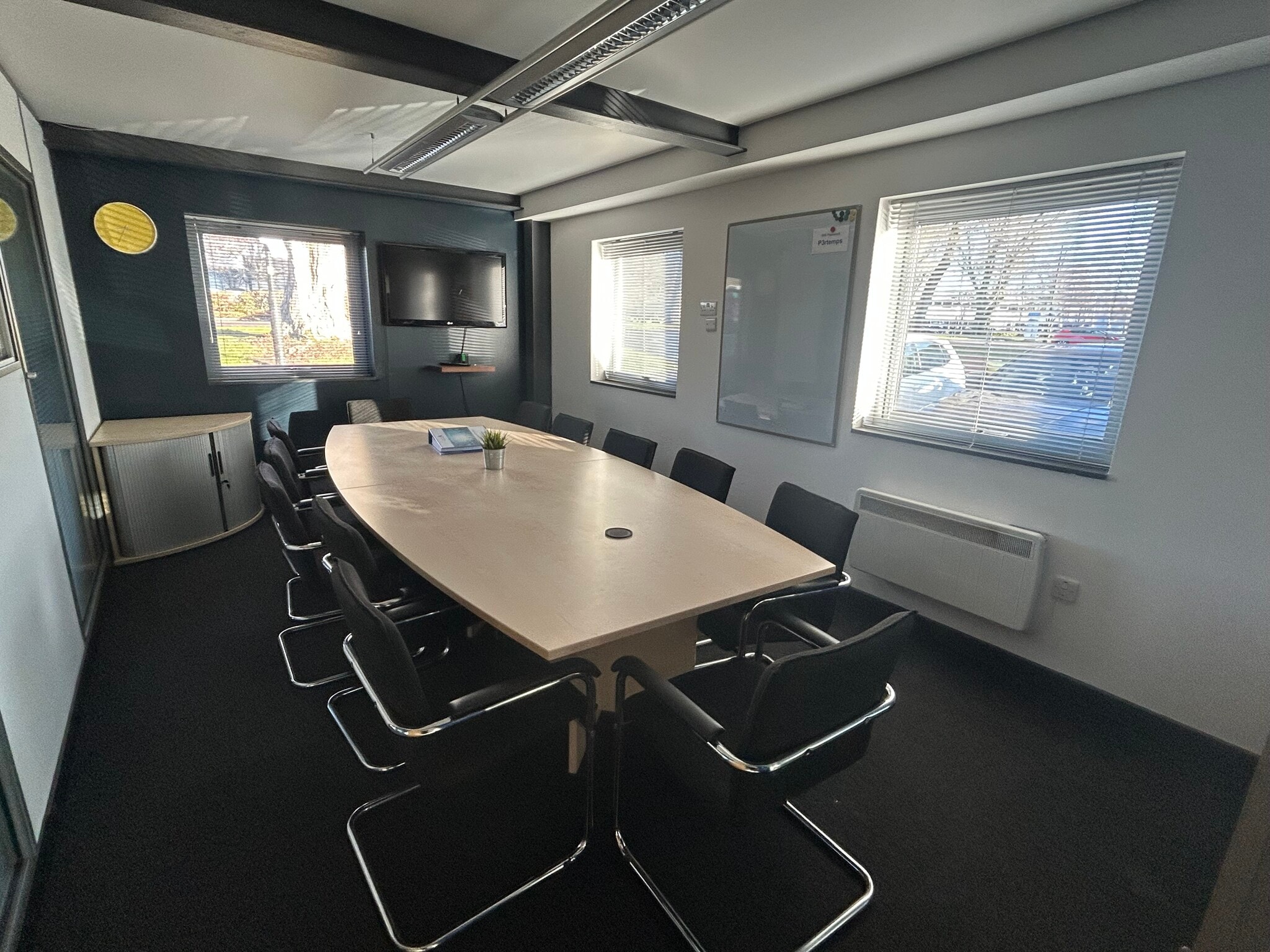 Pine Ct, Swindon à louer Photo intérieure– Image 1 sur 3