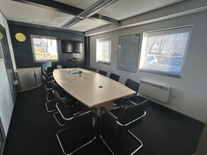 Pine Ct, Swindon à louer Photo intérieure– Image 1 sur 3