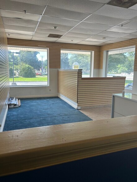 200-232 Middle Country Rd, Middle Island, NY à louer - Photo de l’immeuble – Image 3 sur 18