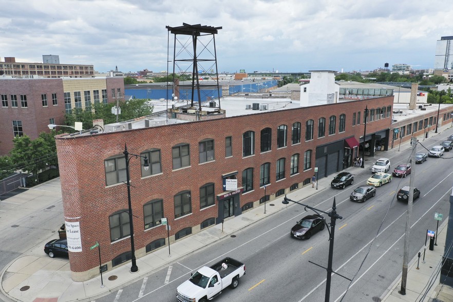 1000 N Halsted St, Chicago, IL à louer - Photo de l’immeuble – Image 1 sur 12