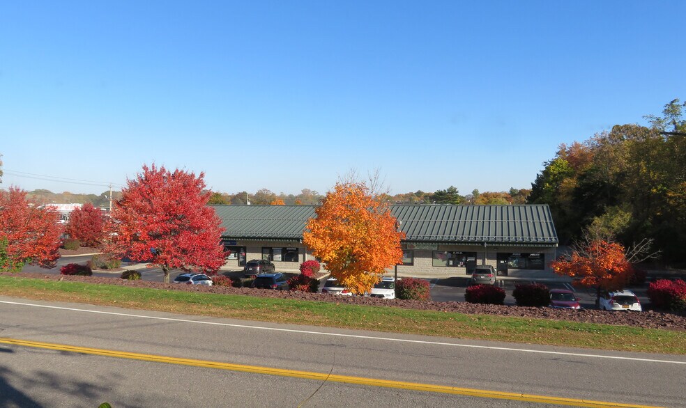 50 Carpenter Ave, Middletown, NY à louer - Photo de l’immeuble – Image 3 sur 6