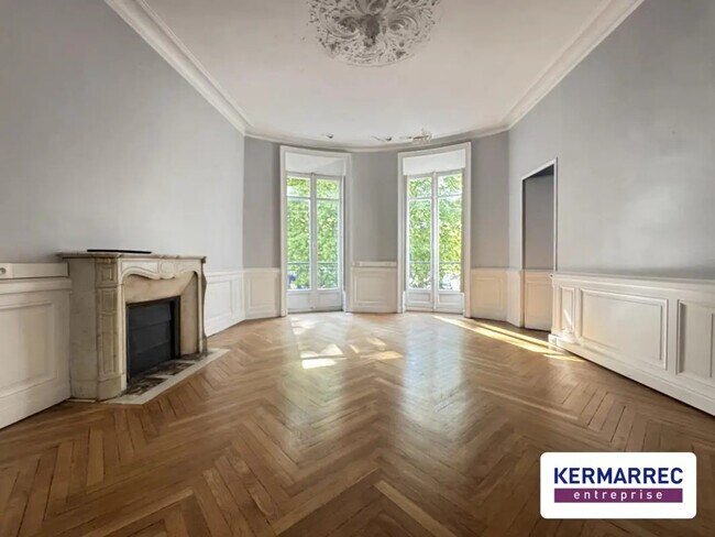 Plus de détails pour Bureau à vendre