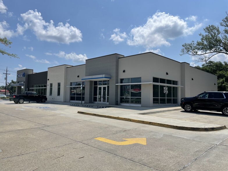 9031 Siegen Ln, Baton Rouge, LA à louer - Photo de l’immeuble – Image 1 sur 8