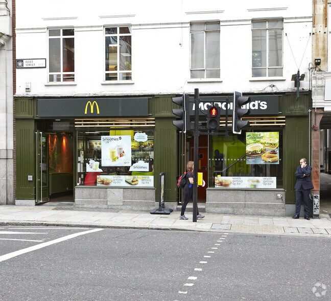 152-153 Fleet St, Londres à louer - Photo de l’immeuble – Image 2 sur 3