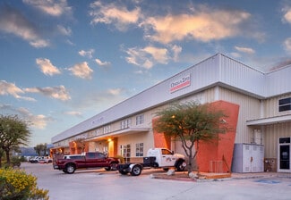 Plus de détails pour 1301 Montalvo Way, Palm Springs, CA - Industriel/Logistique à louer