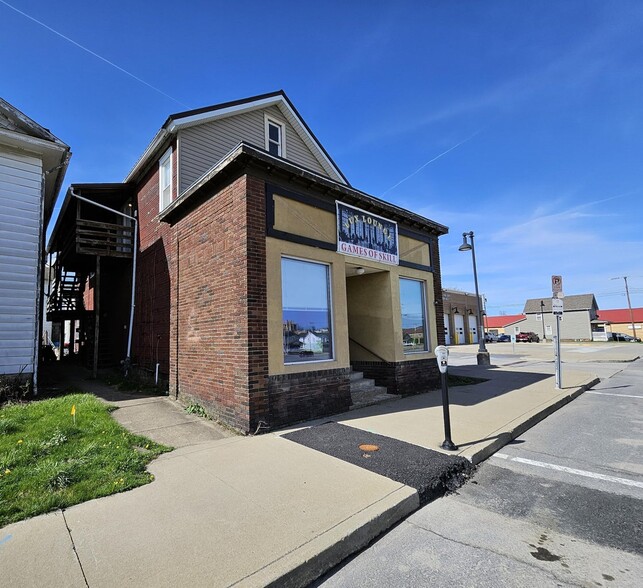305 Erie Ave, Saint Marys, PA à louer - Photo de l’immeuble – Image 2 sur 10