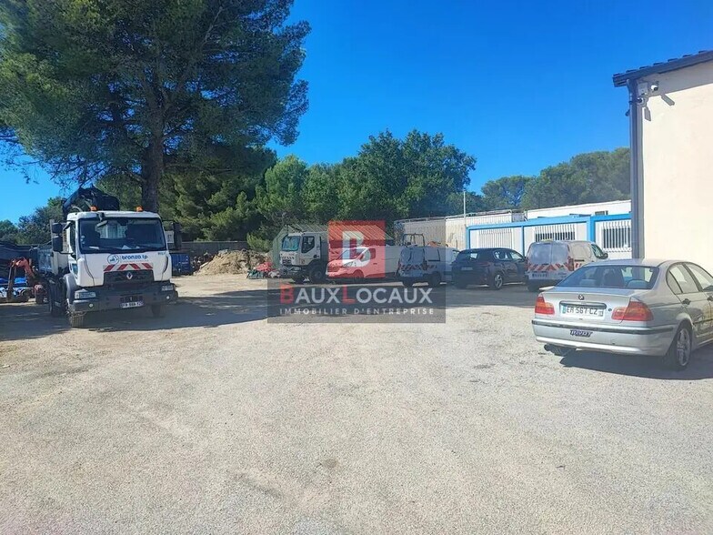 Industriel/Logistique dans Grans à louer - Photo de l’immeuble – Image 3 sur 5