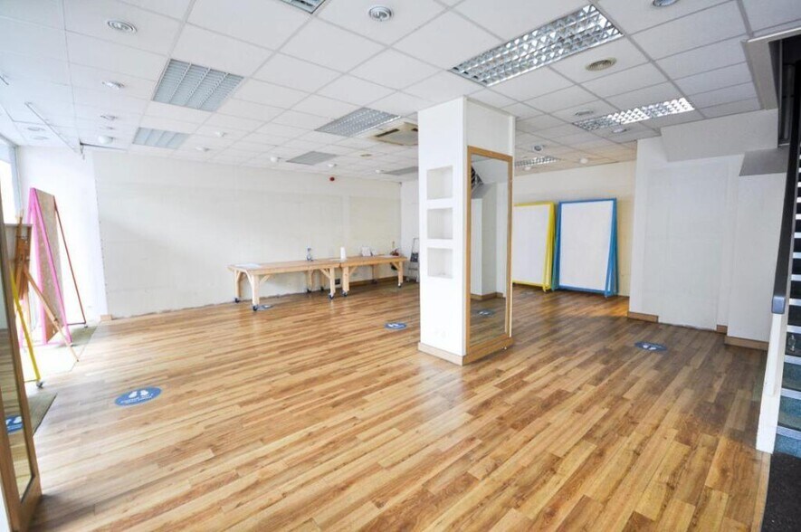 16-22 Harpur St, Bedford à louer - Photo de l’immeuble – Image 3 sur 28