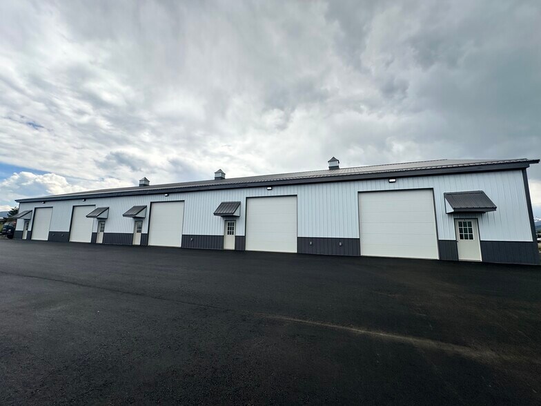 77264 Gallatin Rd, Bozeman, MT à louer - Photo de l’immeuble – Image 2 sur 4