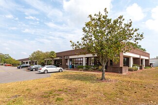 Plus de détails pour 5553 W Waters Ave, Tampa, FL - Bureau, Local d'activités à louer
