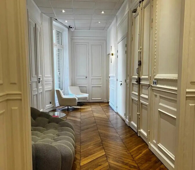 11 Rue Lincoln, Paris à louer - Photo intérieure – Image 1 sur 7