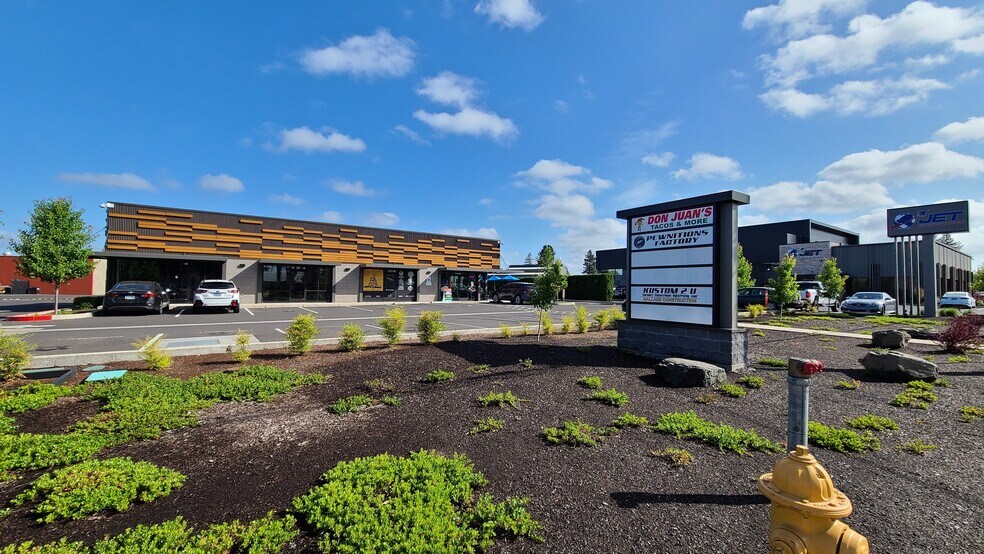 1805 Silverton Rd NE, Salem, OR à louer - Photo de l’immeuble – Image 3 sur 8