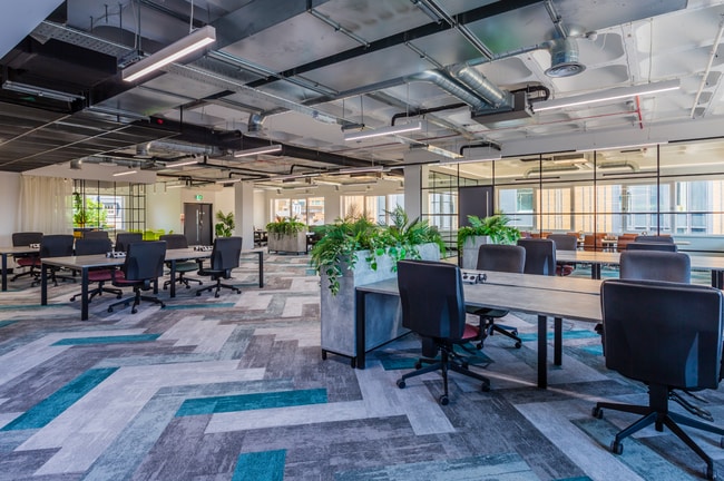 Plus de détails pour Bridge Ave, Maidenhead - Coworking à louer