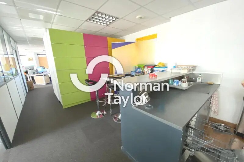 Bureau dans Montpellier à vendre - Photo de l’immeuble – Image 2 sur 8