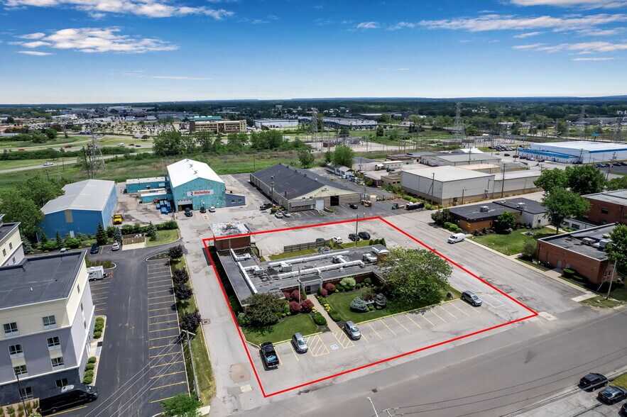 45 Anderson Rd, Cheektowaga, NY à vendre - Photo de l’immeuble – Image 3 sur 3