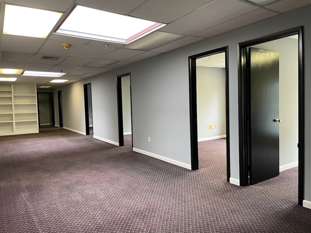 22 Commerce Rd, Newtown, CT à louer Photo intérieure– Image 1 sur 14