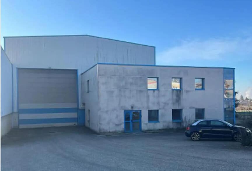 Bureau dans Béligneux à louer - Photo de l’immeuble – Image 1 sur 3