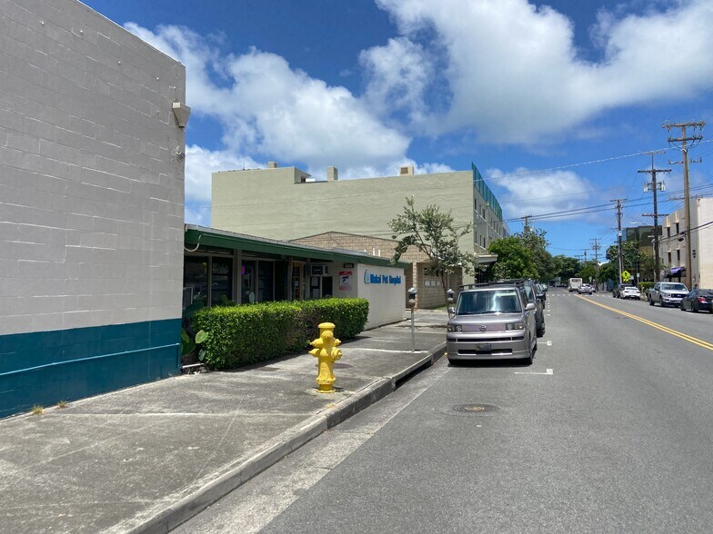 420 Uluniu St, Kailua, HI à louer - Photo de l’immeuble – Image 3 sur 9