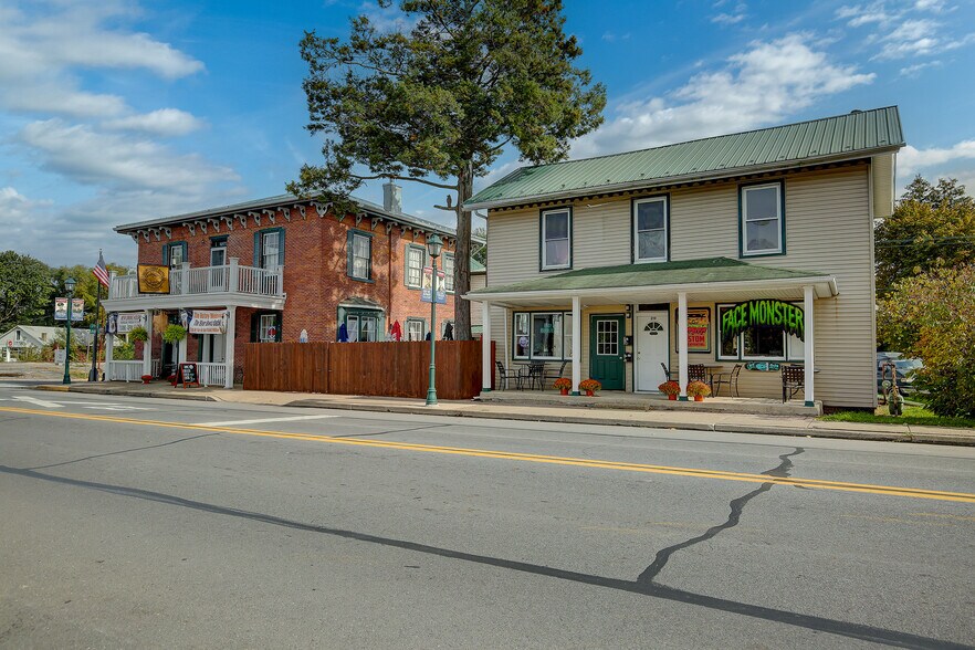 225 N Market St, Selinsgrove, PA à vendre - Photo de l’immeuble – Image 3 sur 4