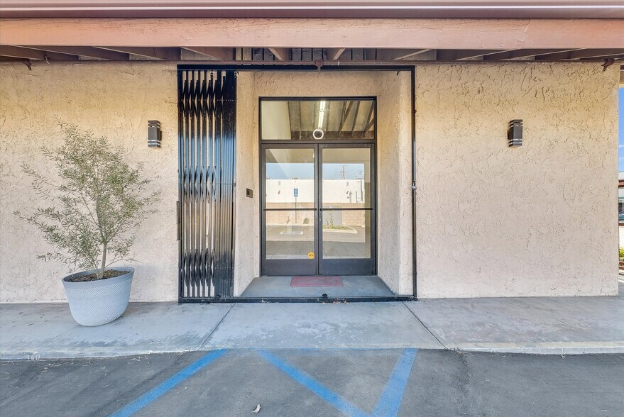 1830 S San Gabriel, San Gabriel, CA à louer - Photo de l’immeuble – Image 3 sur 23